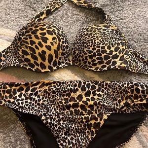 VICTORIAS SECRET LEOPARD PRINT BIKINI
